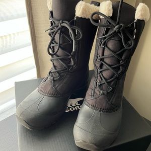 Sorel Cumberland women’s boots size 10